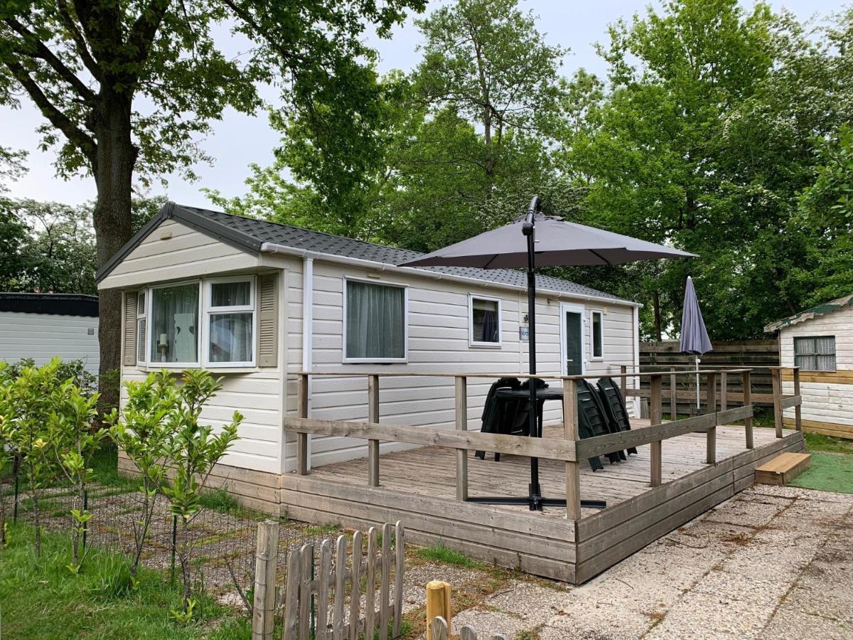 Vakantiepark Bergumermeer - 689 Suameer Exterior photo